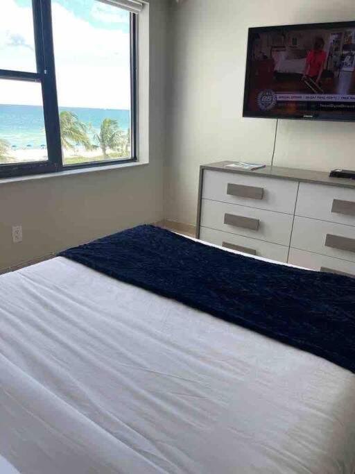 Ferienwohnung Chic Ocean Front Studio! Miami Beach Exterior foto